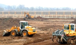 Планировка участка бульдозером в Астрахани от 935 руб. Цены за м2 - 2Землекопа-Стр